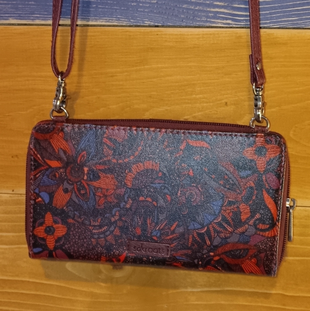 Sakroots Crossbody Wristlet Purse Floral